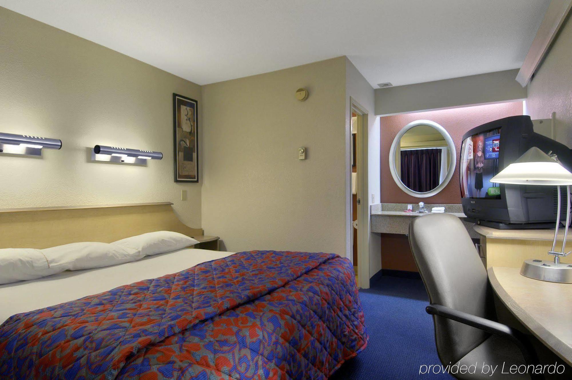Red Roof Inn Detroit/Southfield Δωμάτιο φωτογραφία